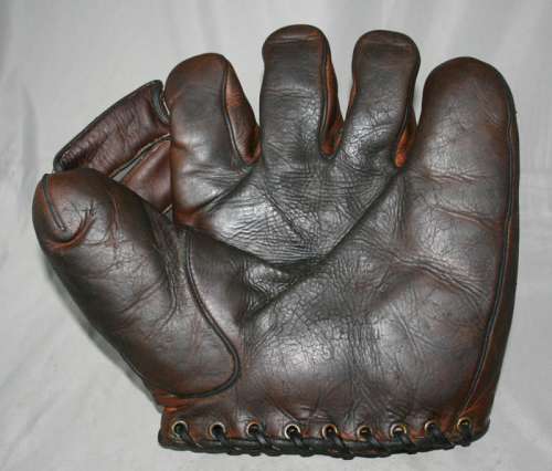 OK 58 Double Button Y Strap Front